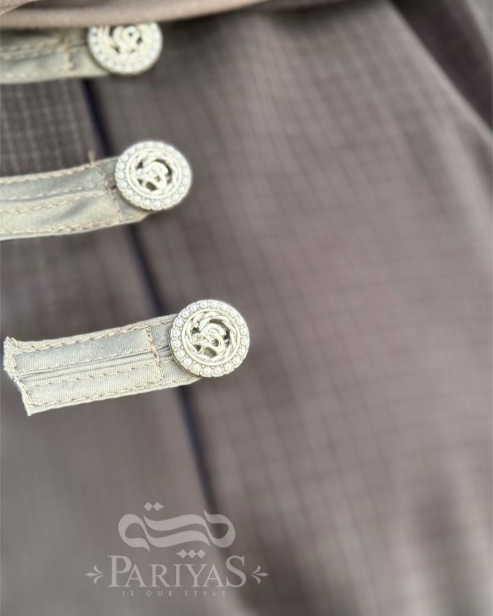 پانچ پاییزه فری سایز پارمیس