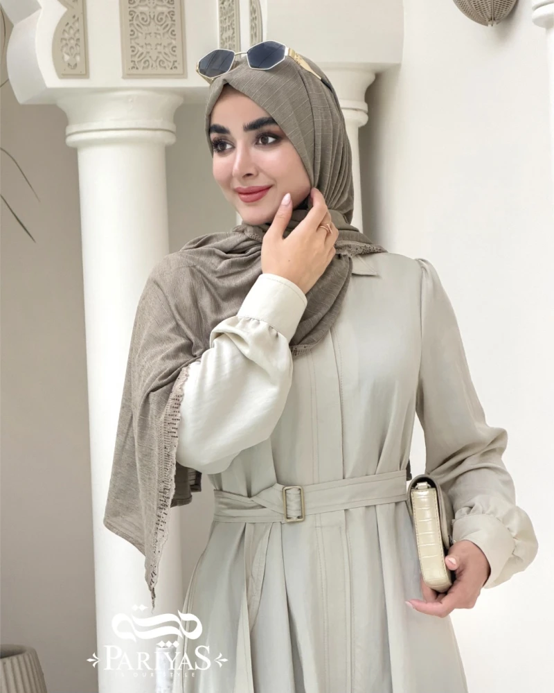 مانتو بلند جلوبسته عطرین